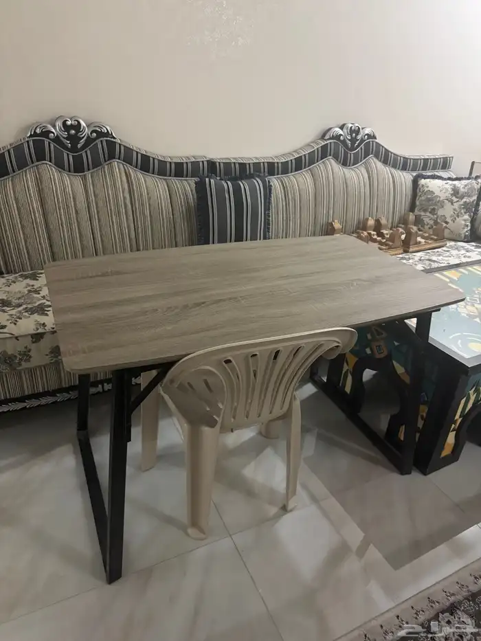 طاولة جودة ممتازة 2