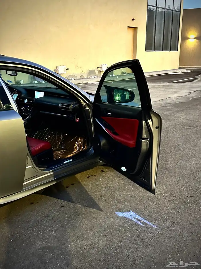 لكزس is 350f اسبورت سعودي 32