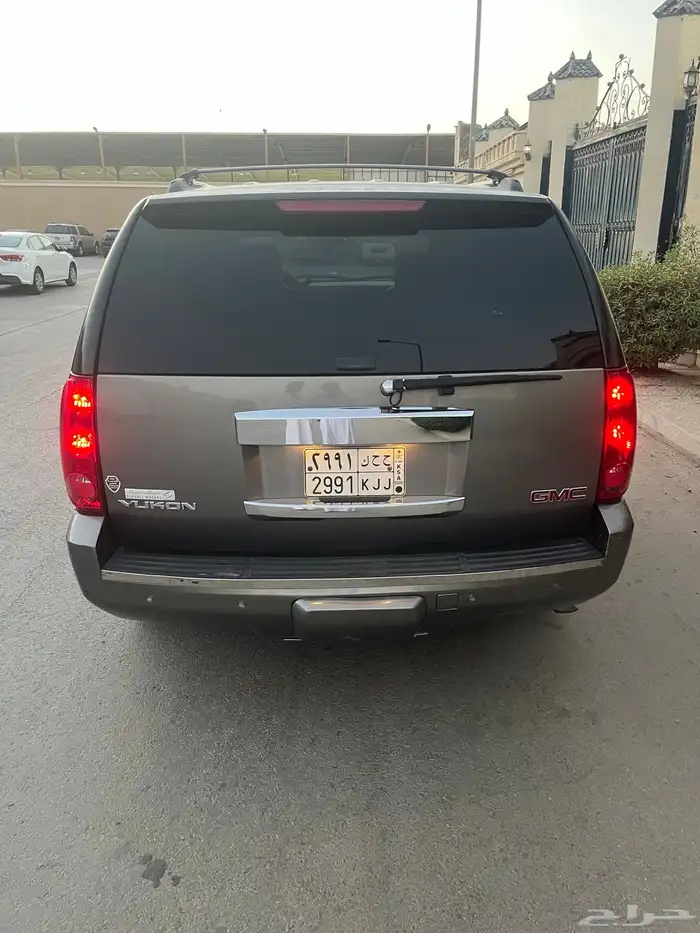 يوكن 2008 SLT ( فل كامل ) قصير 5