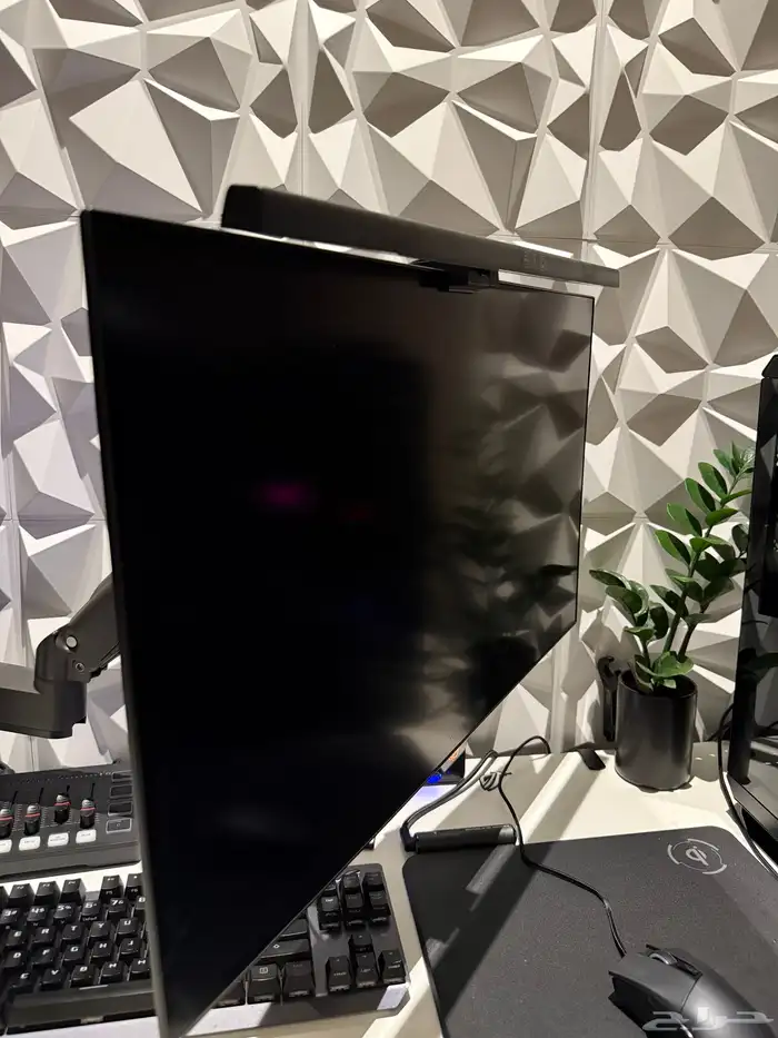 للبيع شاشة قيمنق احترافية ASUS ROG OLED 1