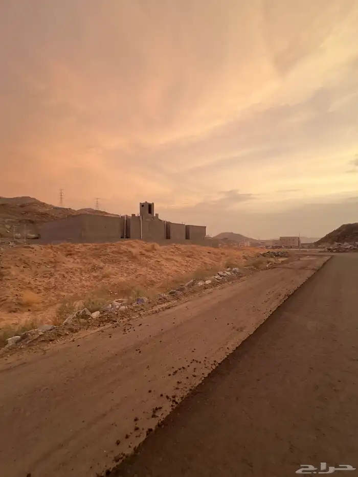 ارض في امتداد ولي العهد 5 1