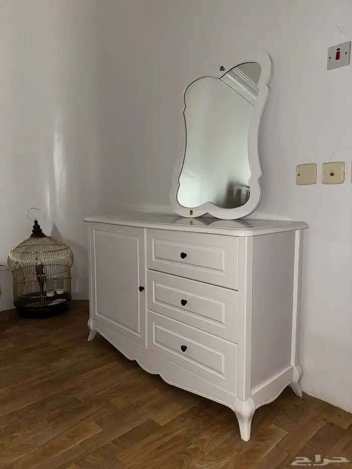 تسريحة مع مراية 2