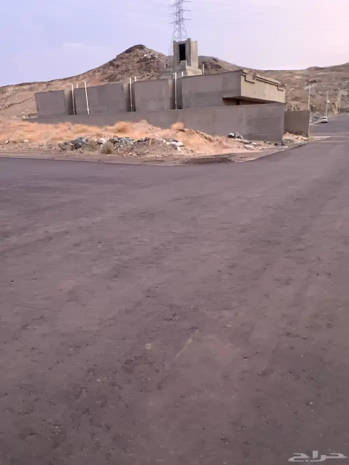 ارض في امتداد ولي العهد 5 2