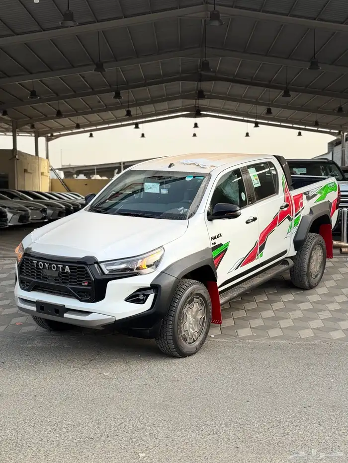 تويوتا هايلوكس GR SPORT2025 بيك اب غمارتين(بنزين)4.0L 0