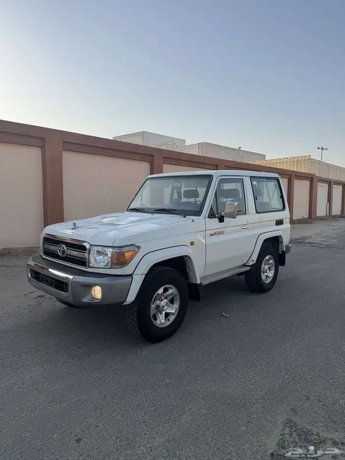 للبيع جيب ربع 2010 شخصي 5