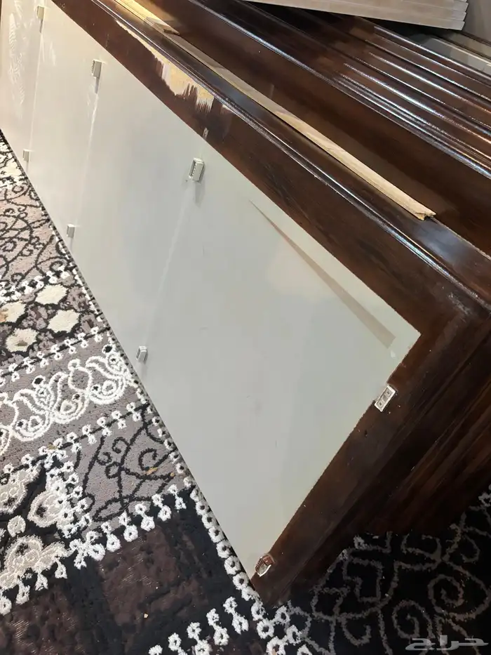 دولاب و سرير و كمودينه للبيع مستعمله 9