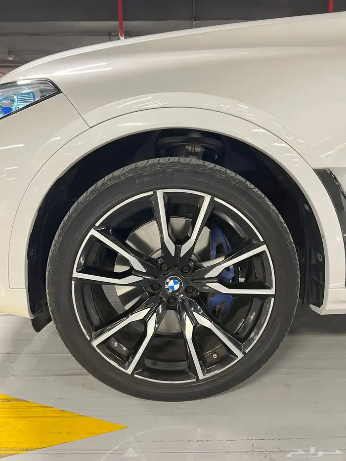 BMW X7 M kit 9