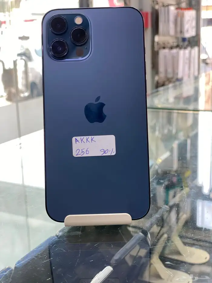 ايفون 12 برومكس 4