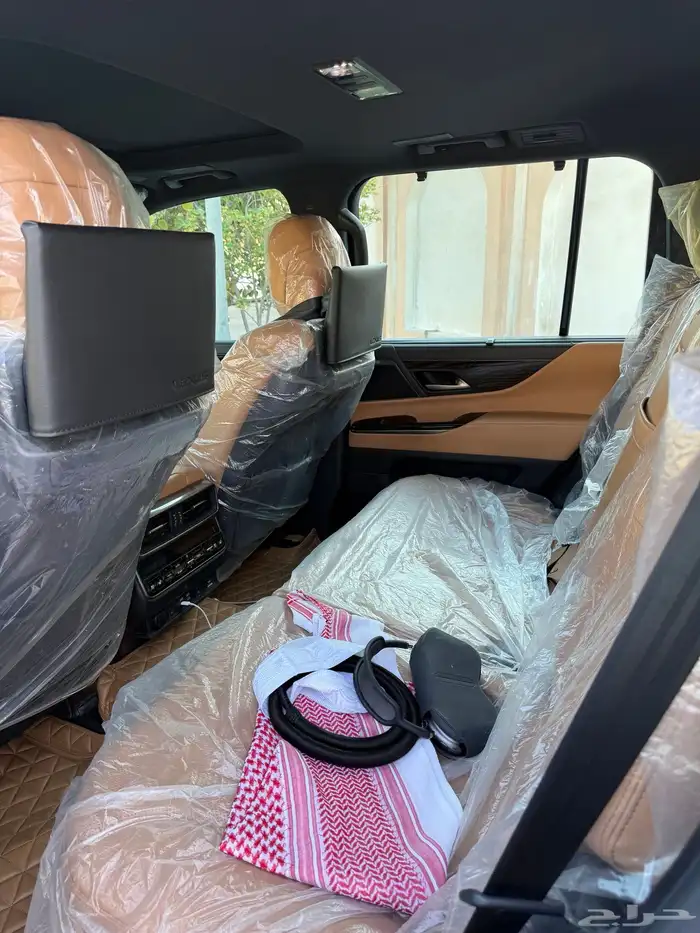 لكزس 2023 BB سعودي عبدالطيف 5