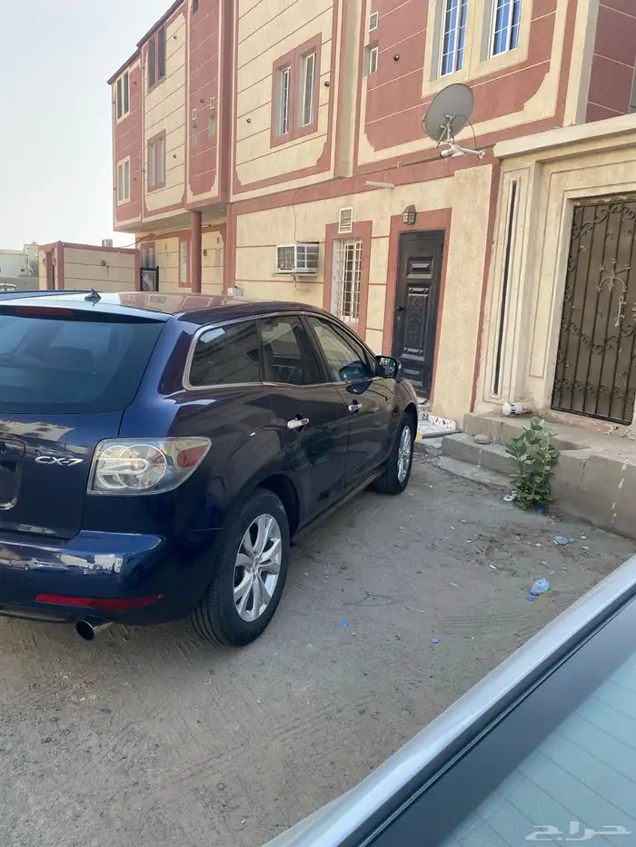السلام عليكم جيب مازدا للبيع بدي وكاله عداد 300 1