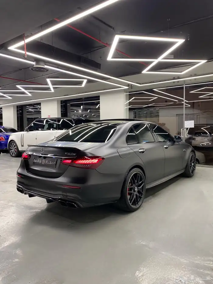 مرسيدس E63 S 5