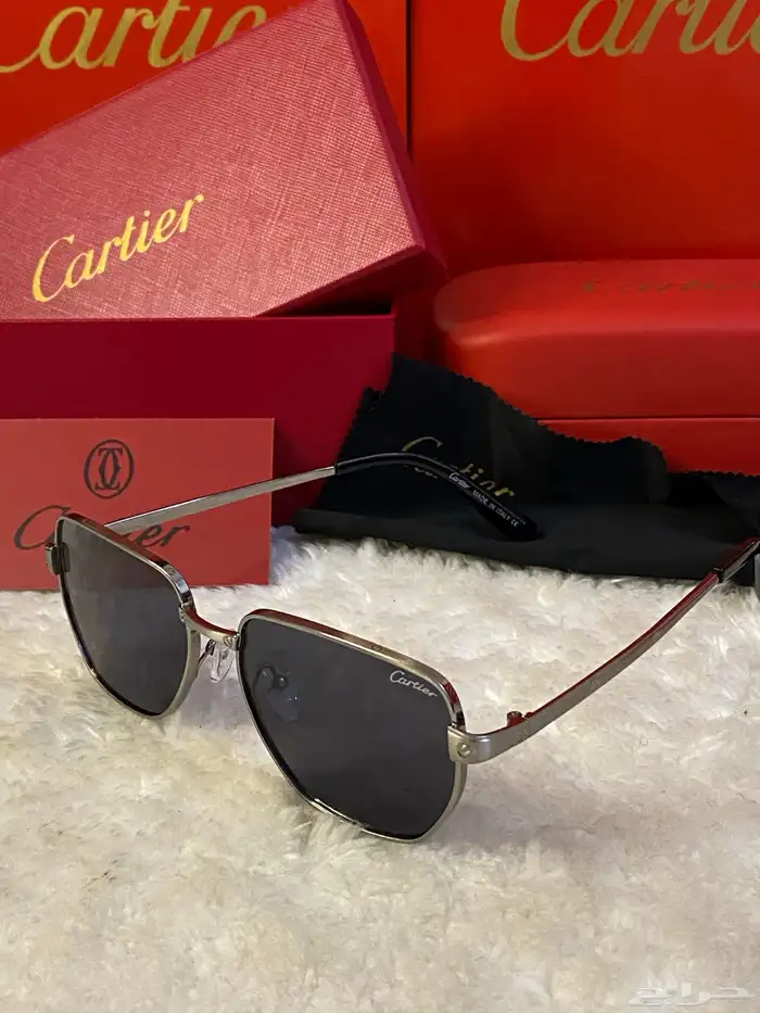 عرض خاص نظارات ماركات مع الملحقات ب95 4