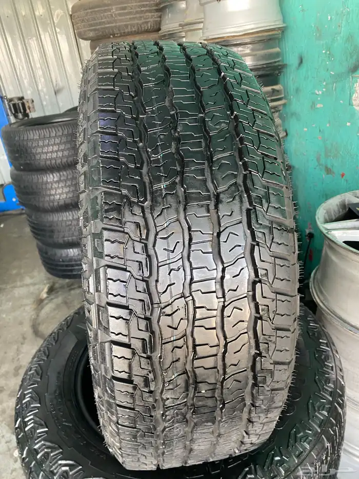طقم كفرات جودير 275 60 20 نضيفه 2
