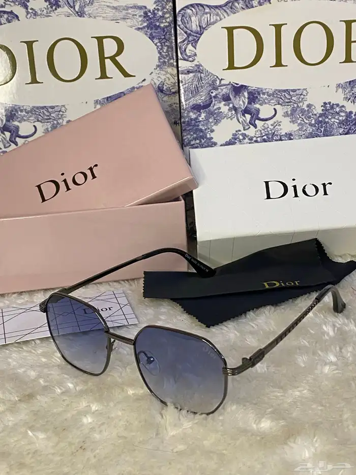 عرض خاص نظارات ماركات مع الملحقات ب95 11