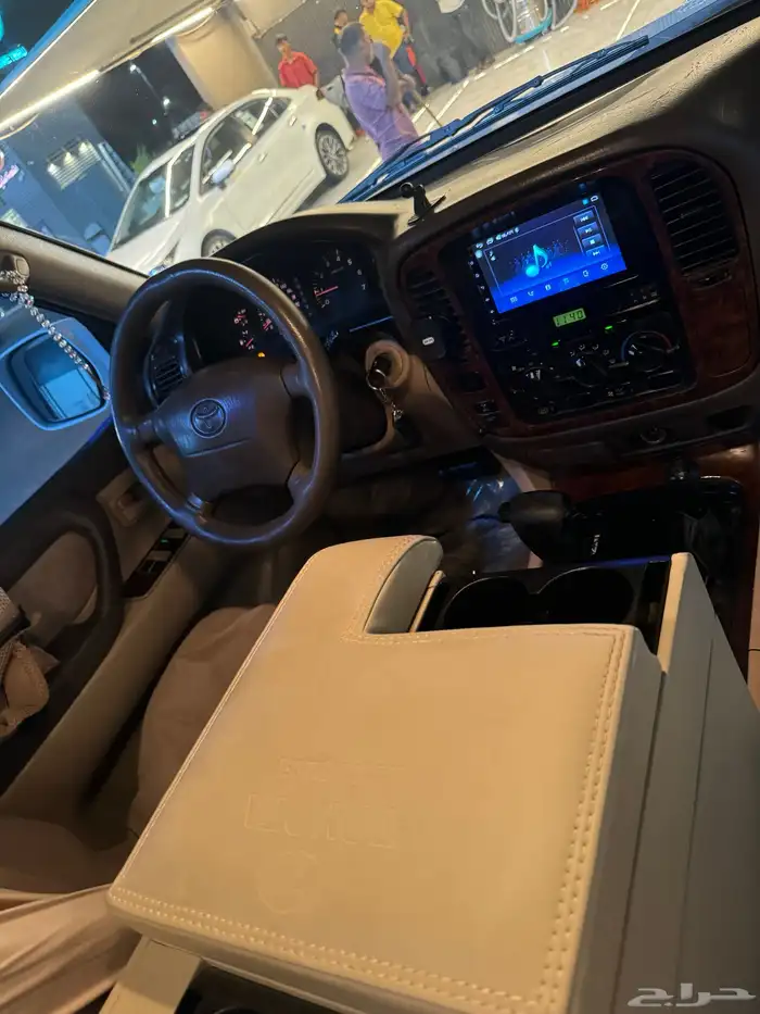 لاندكروزر 2001 GXR 7