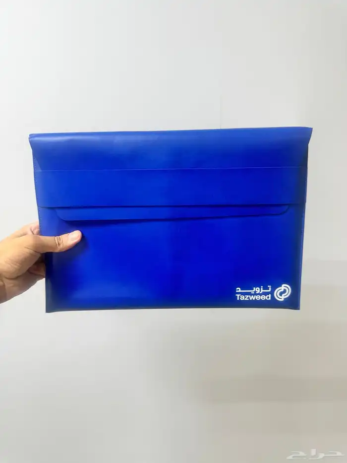 هدايا موظفين شنطة جلد 22