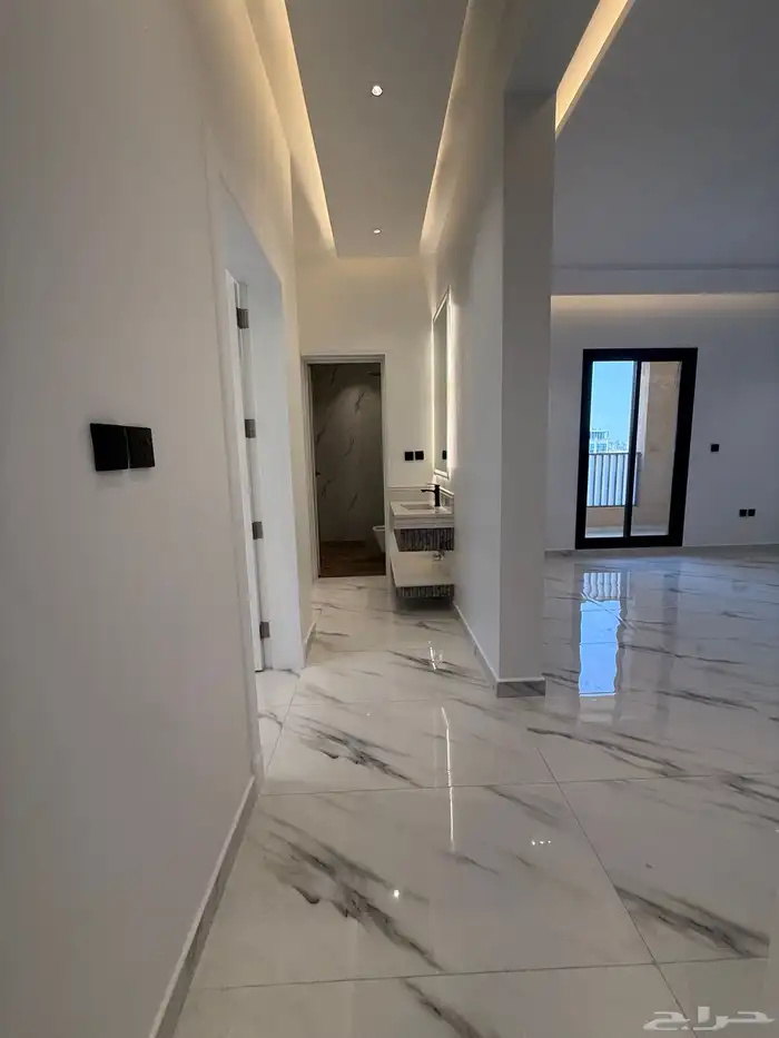 شقة للإيجار- الرياض حي الملقا 11