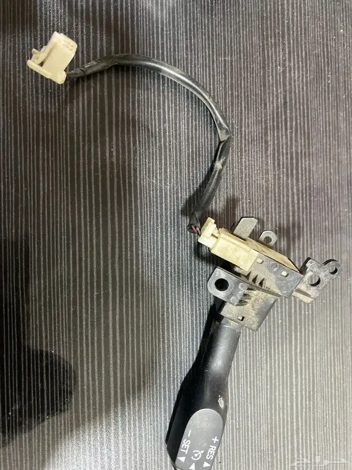 حامل أكواب ومثبت سرعه كامري 11 2