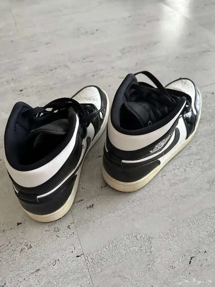 Nike Air High Sneakers - جزمة نايك اصليه 1