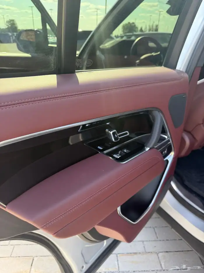 للبيع رانج روفر فوج موديل 2023 - V8 بسعر خرافي وارد كندا 18