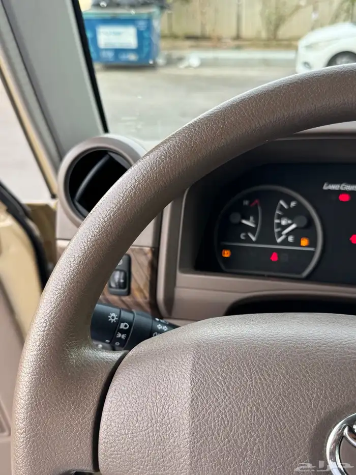 جيب ربع 2018 مخزن ونادر تم البيع 27