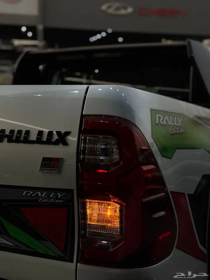 تويوتا هايلوكس GR SPORT2025 بيك اب غمارتين(بنزين)4.0L 28