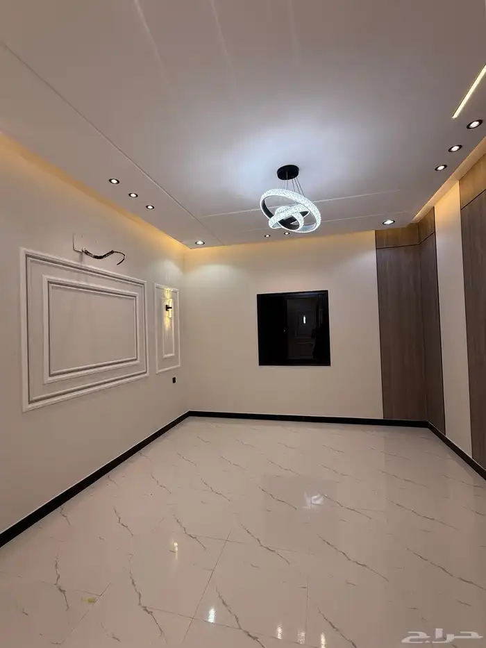 للبيع شقه علويه سطح خاص مصعد شغال احد رفيده بسعر 525 الف 16