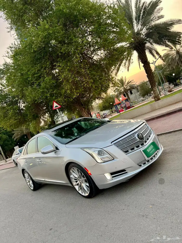 كاديلاك XT5 فل كامل بلاتينيوم تنفس طبيعي ستة سلندر 0