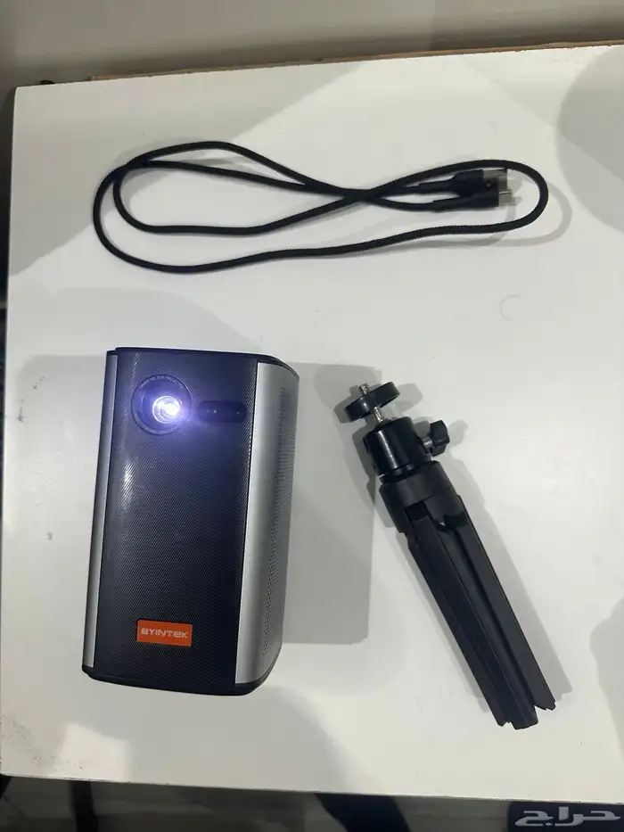 بروجكتور محمول BYINTEK P70 0