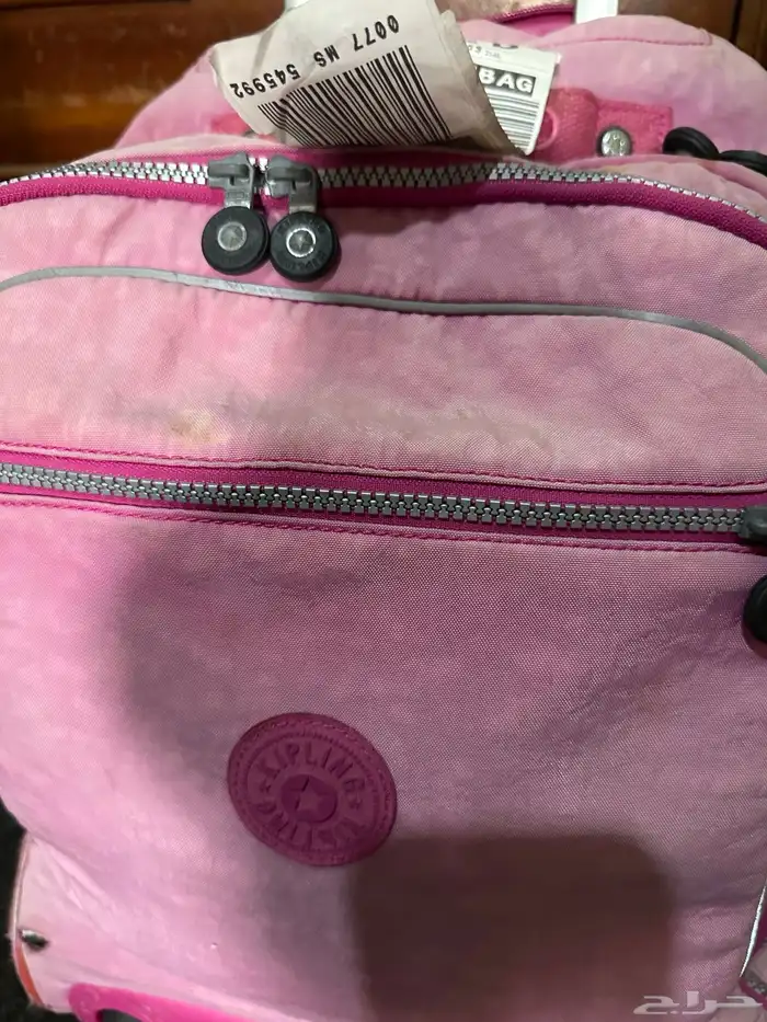 شنطة kipling مستخدمة بخمسة وثلاثين ر 4