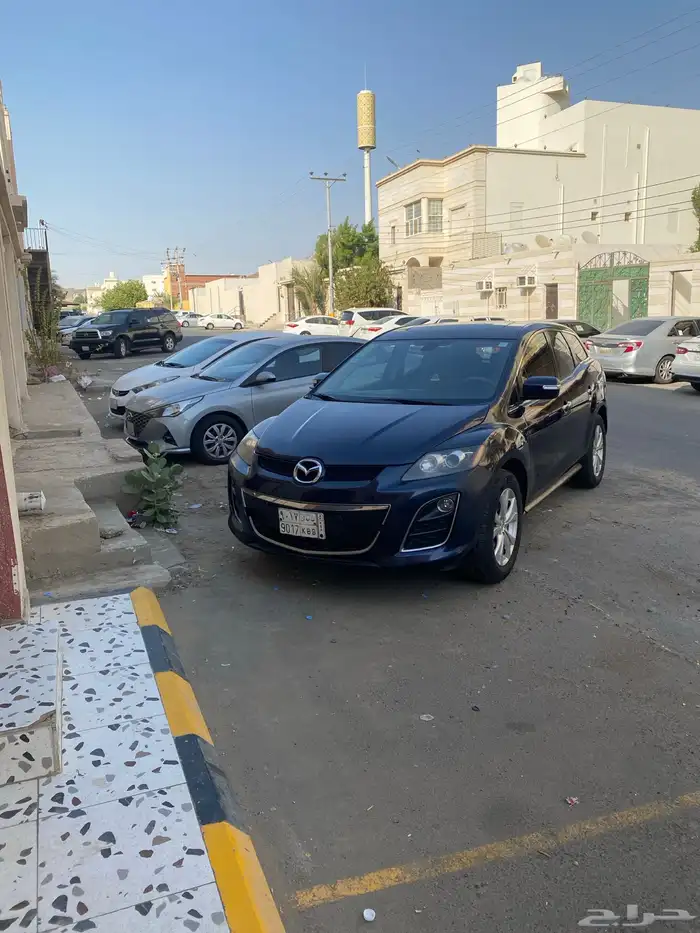 السلام عليكم جيب مازدا للبيع بدي وكاله عداد 300 3