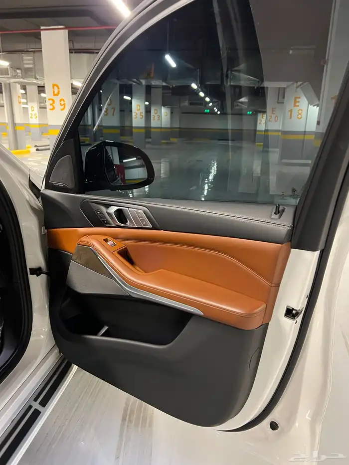 BMW X7 M kit 25
