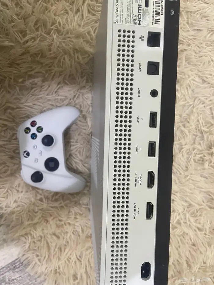اكس بوكس اس للبيع بسعر مناسب و جوال ردمي من شاومي 1