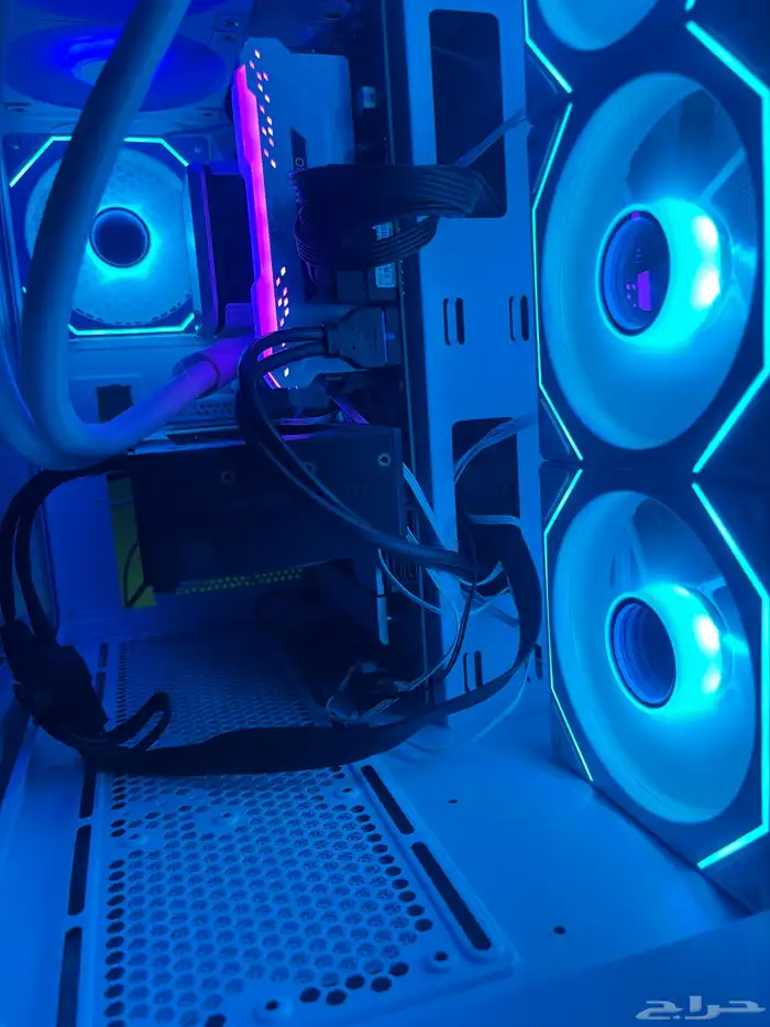 بي سي RTX 5070 4