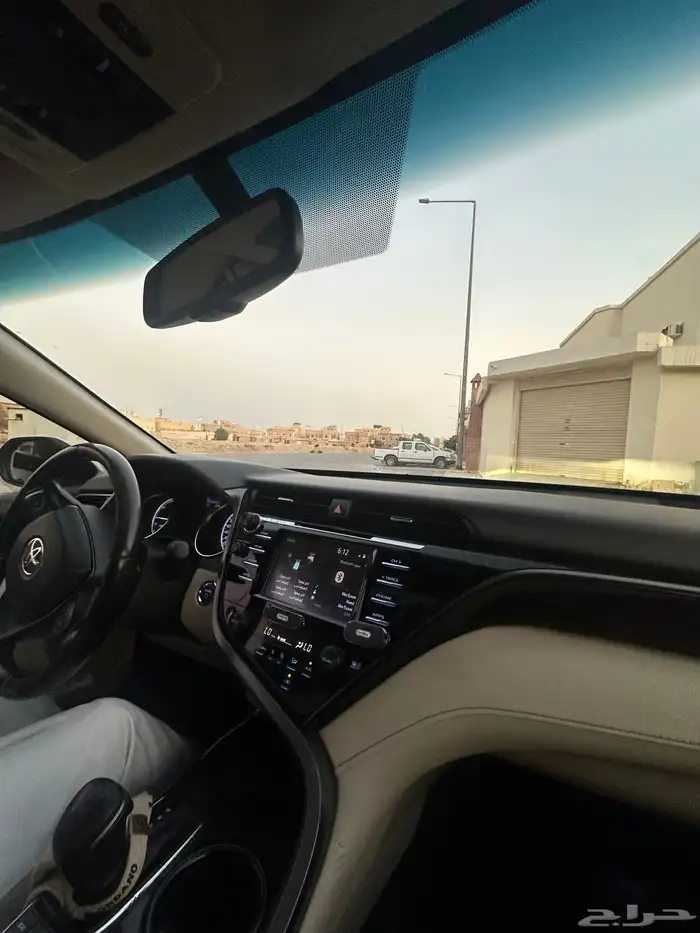 كامري 2020 نص فل فتحة سقف GLE 17