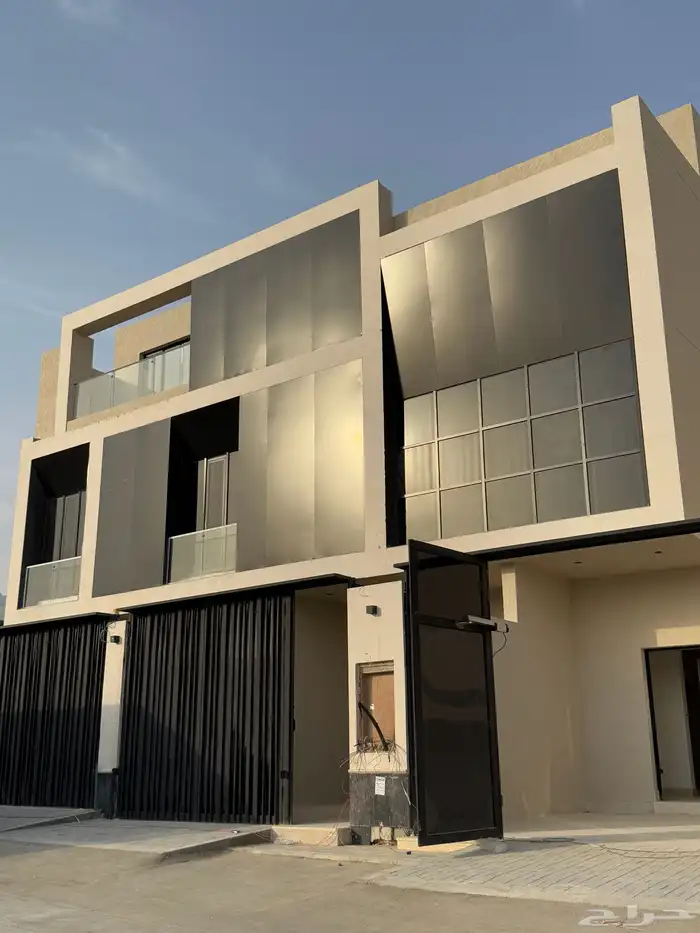 ارخص تاون هاوس جديد في حي النرجس 0