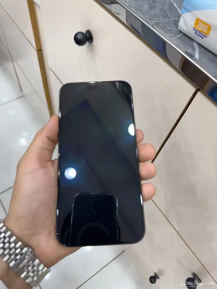 ايفون 15 برو ماكس نظيف جدا 1