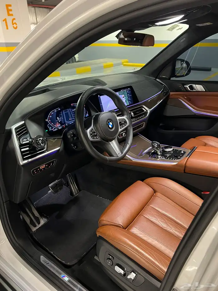BMW X7 M kit 20
