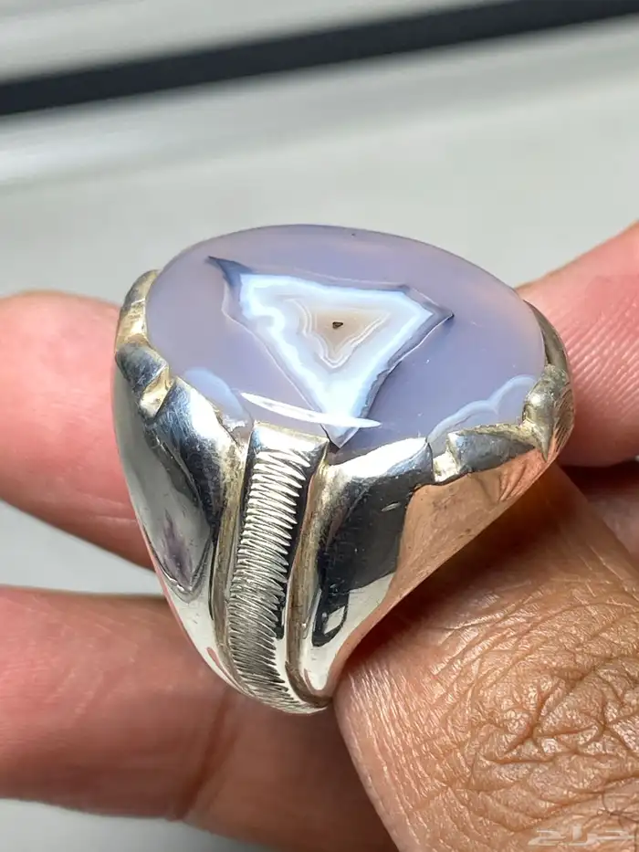 خاتم عقيق يماني بتجويف خام مميز 2