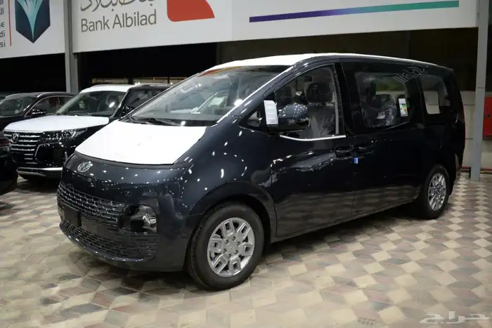 ستاريا ركاب 9 راكب اوتوماتيك ديزل 2025 0