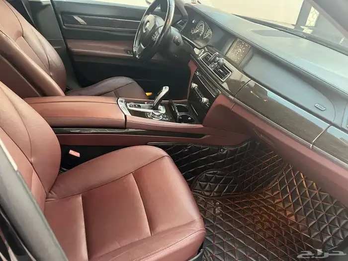 للبيع BMW بي إم دبليو 730 أسود منوة المستخدم 4