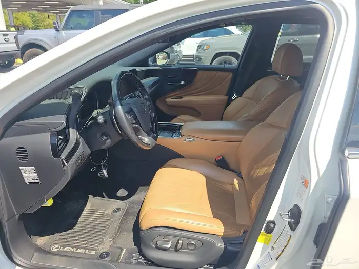 2021 لكزس LS 500 5