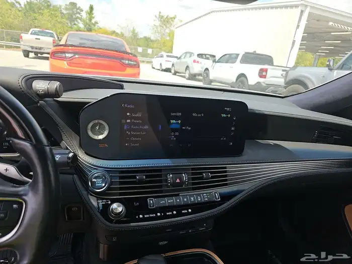2021 لكزس LS 500 8