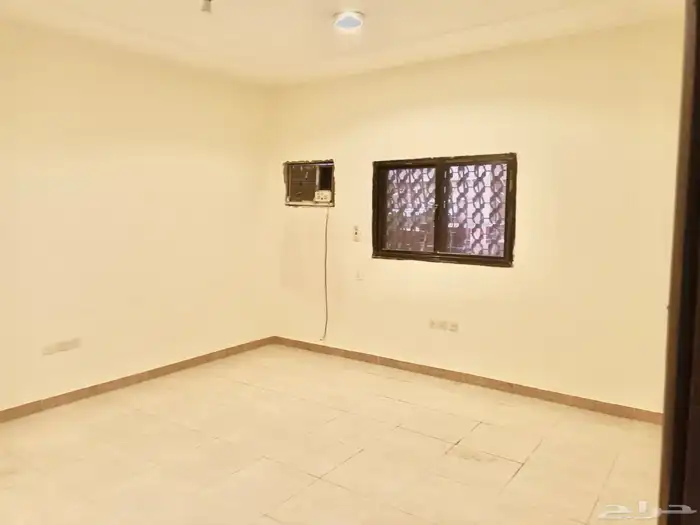 للإيجار سكن موظفين جوار بن داود وغرناطة غرفتين 25 الف 6
