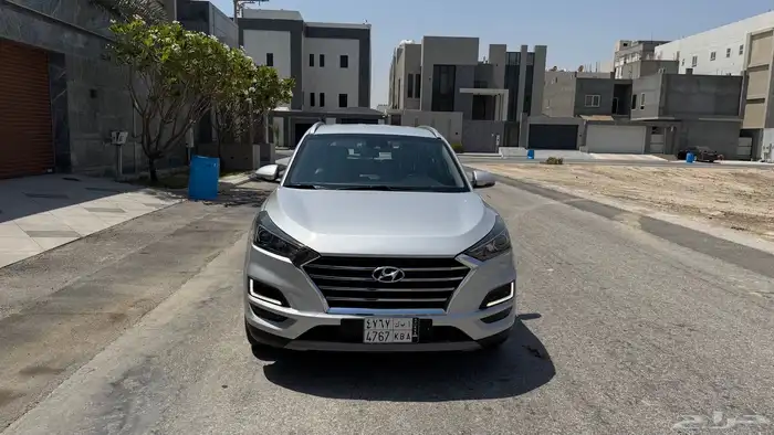 للبيع توسان 2020 ديزل بحالة الوكاله 11