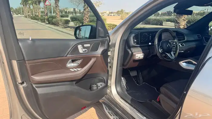 مرسيدس GLE 2022 ممشى 10 الف كيلو فقط وكاله 29