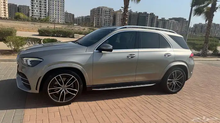 مرسيدس GLE 2022 ممشى 10 الف كيلو فقط وكاله 3