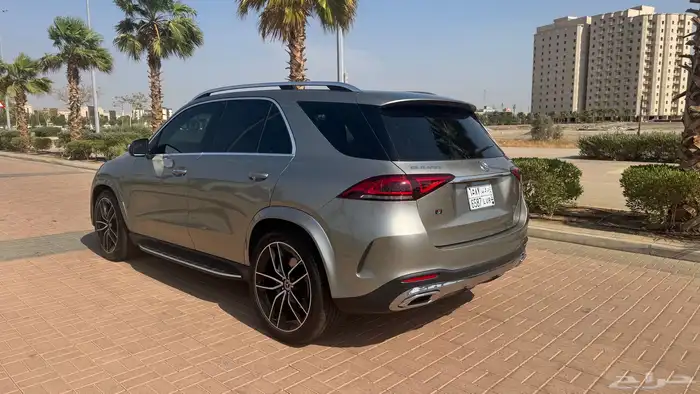 مرسيدس GLE 2022 ممشى 10 الف كيلو فقط وكاله 4