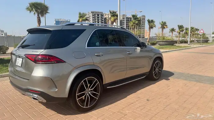 مرسيدس GLE 2022 ممشى 10 الف كيلو فقط وكاله 7