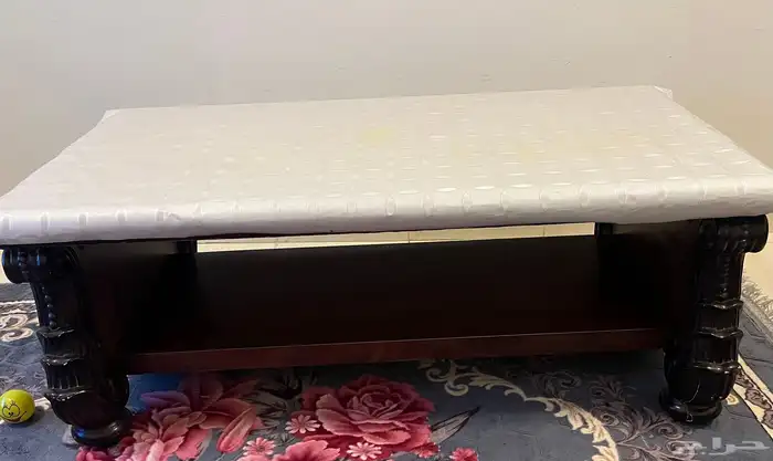 طاولة للبيع 3